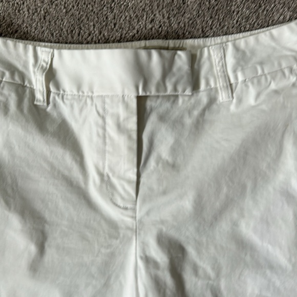 L.L. Bean 8 Regular White Shorts - Picture 2 of 10